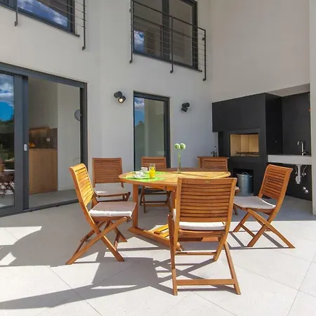 Vala * Svetvinčenat